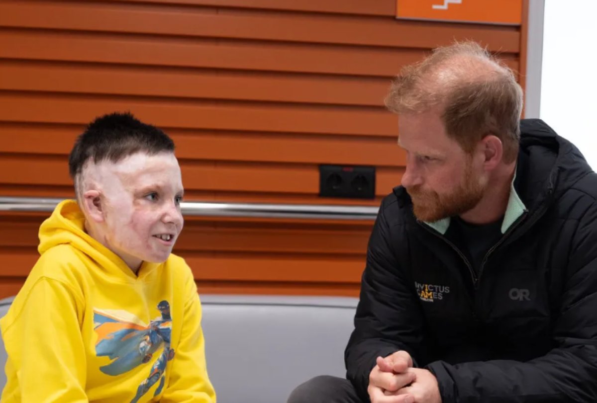 Ukrinform
📷📷 Принц Гарри обратился к украинцам по поводу 4-й годовщины полномасштабного вторжения
"Вы показали миру, как выглядит настоящая стойкость. Вы напомнили всем, что свобода и независимость никогда не гарантируются".