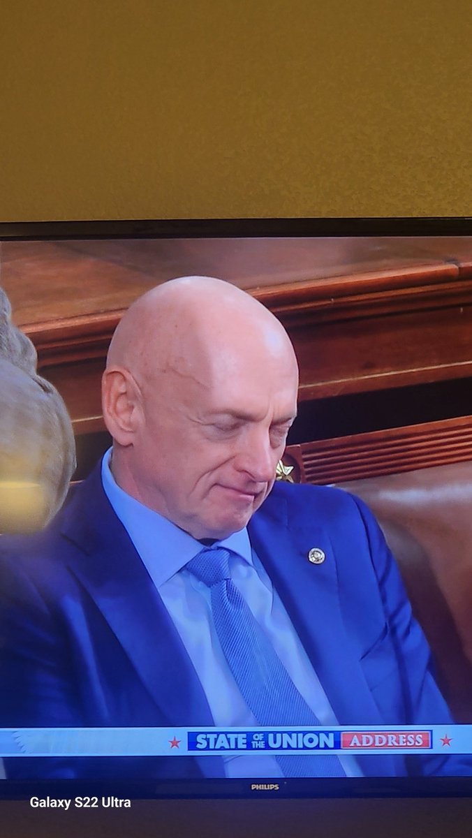 <a href="/SenMarkKelly/">Senator Mark Kelly</a> Youre fucking pathetic.   Illegals over citizens was clearly your choice tonight!   You gotta go!