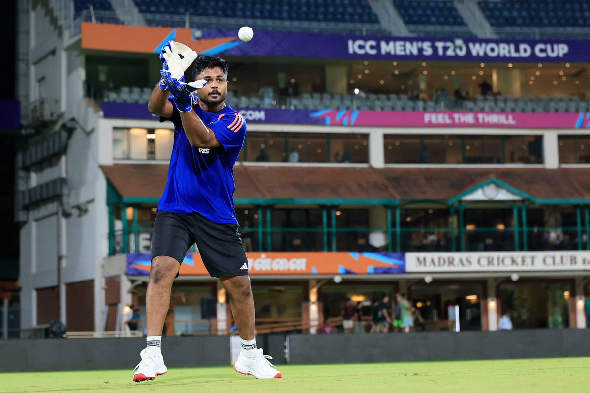 Sanju Samson working hard on his keeping ahead of the Zimbabwe match. 💛
