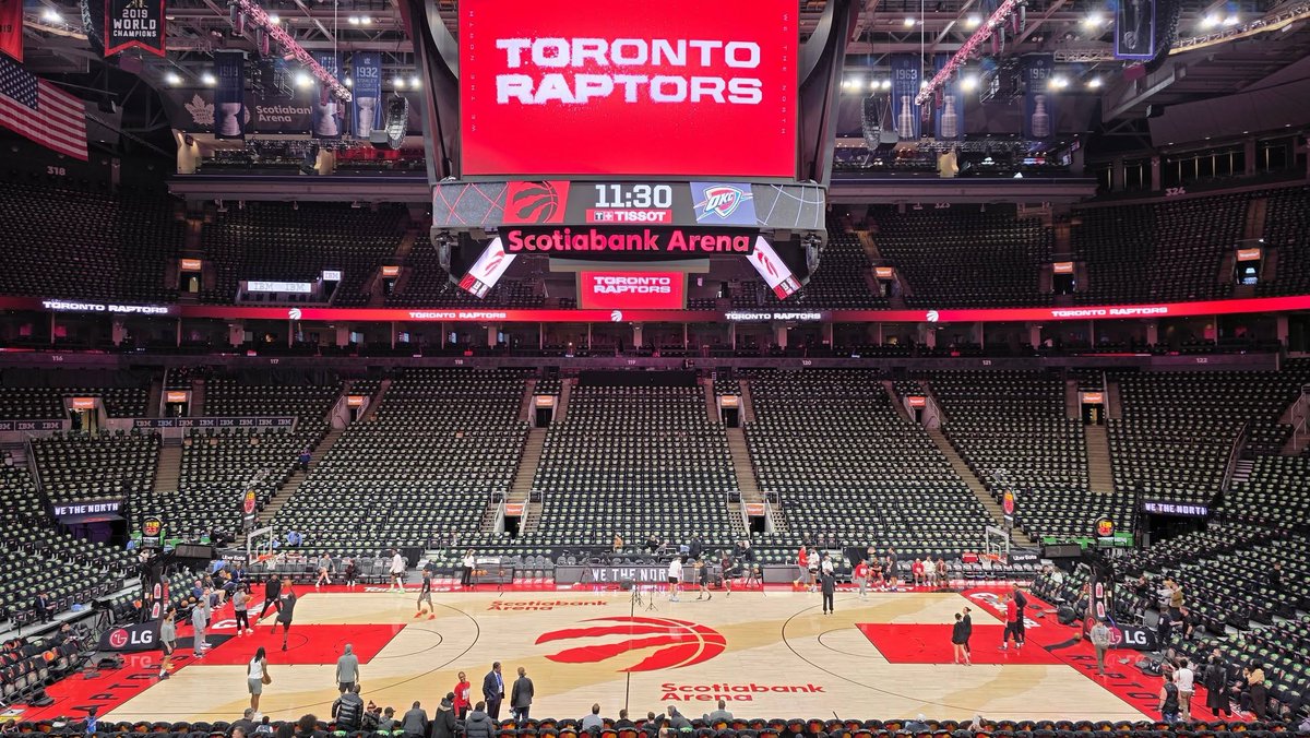 SuchateMadahar's tweet image. Camera Operating at the Toronto Raptors vs Oklahoma City Thunder game tonight. #CameraOp #CameraOperator #TV #Broadcast #Television #LiveTV #NBA #TorontoRaptors #WeTheNorth #Basketball #ThreePoints