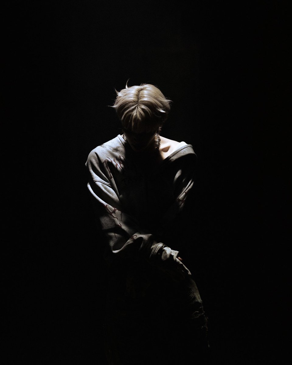 pipedream_nomad's tweet image. Self reliant like one man show.

🫀 [Visual Concept 3]

BABIJ - YOLO 
🩹Official Music Video
🩹04.03.2026 | 09:12 AM (GMT+7)
🩹YouTube : youtube.com/@PIPEDREAM_NOM…

@Jamesnagon @HOWLS_OFFICIAL 

#BABIJ
#JAMESNA
#HOWLS_TH
#YOLO_BABIJ1stSoloSingle
#PIPEDREAM_NOMAD