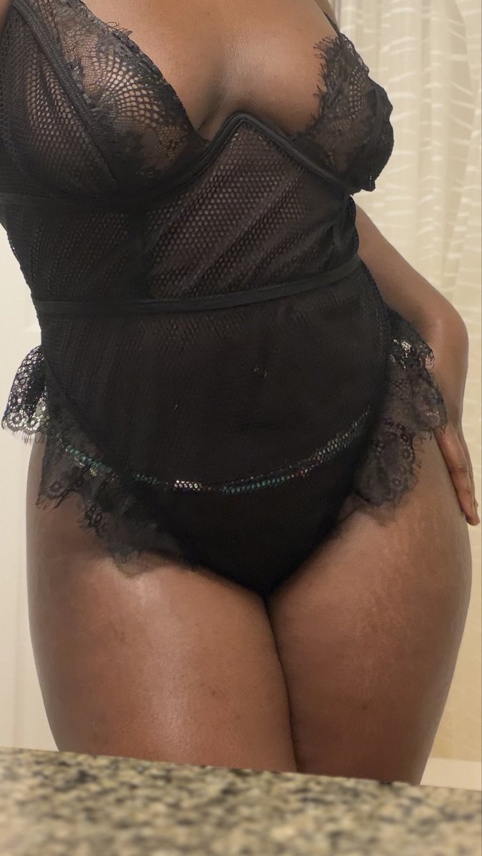 ghanaiangymgirl's tweet photo. front or back 🤭 repost and comment for a suprise https://t.co/kbVeq5bjwy
