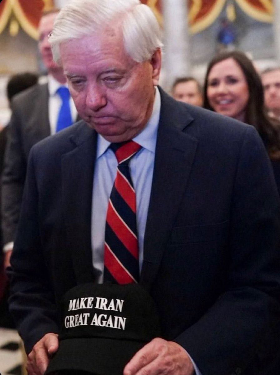 مردم ایران فراموش نمی کنند چه کسانی در روزهای سخت کنارشان ایستادند .
#IranianRevolution2026 
<a href="/LindseyGrahamSC/">Lindsey Graham</a>