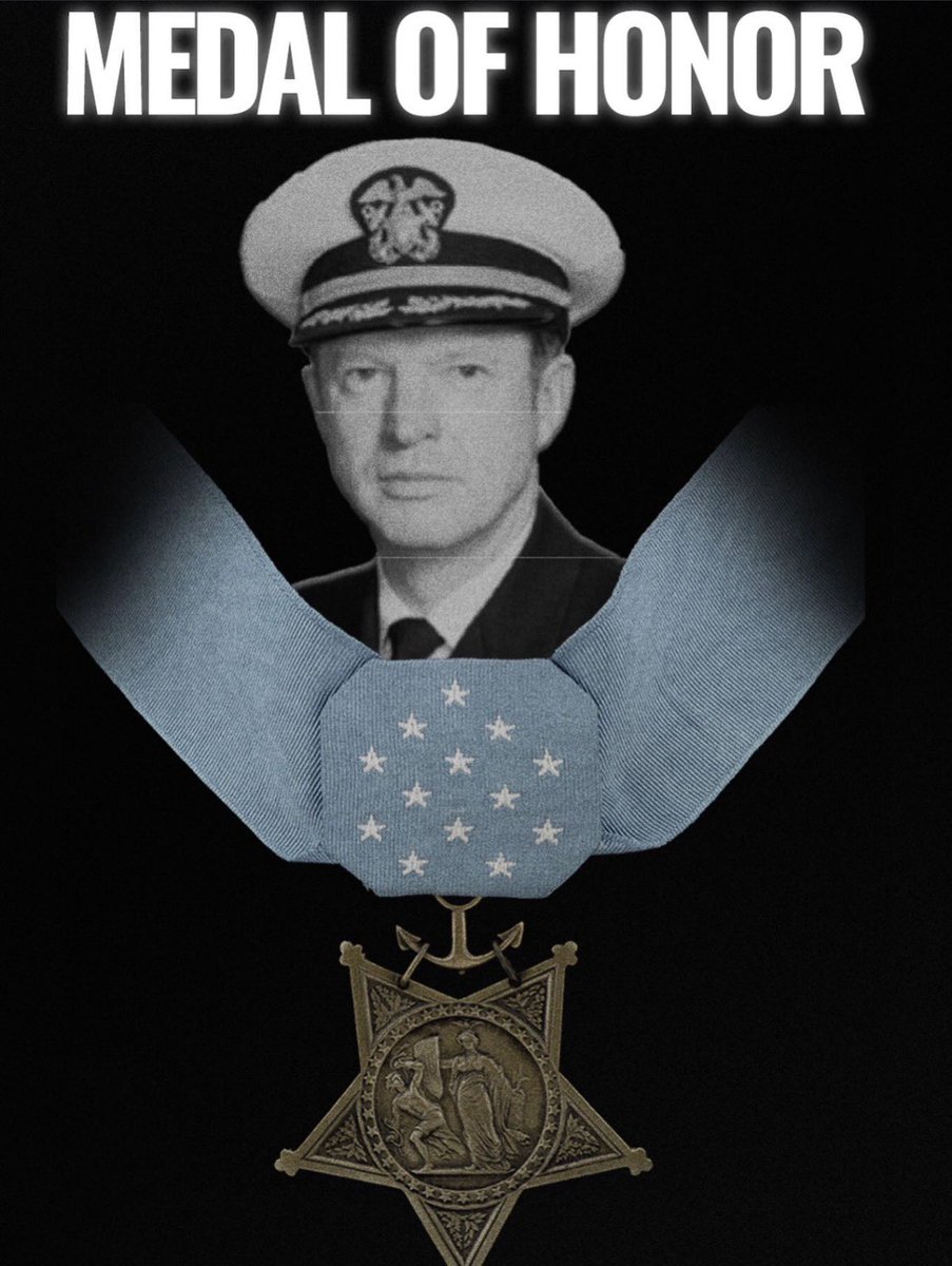 Drkhrslionheart's tweet image. 2 Real Life Hero’s. Medal of Honor recipients Capitan Royce Williams and CW5 Eric Slover. Fkn Legends among us. May God Bless the United States of America. 🇺🇸