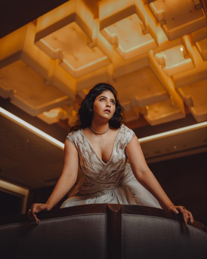 Actress_Club's tweet photo. π― #AnjaliThread
#Actress #Anjali New Look https://t.co/bs6IzOkiDo