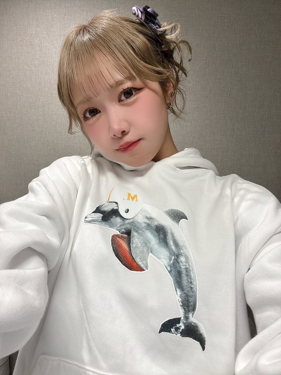 🥨 #FRUITSZIPPER #仲川瑠夏 ちゃん着用 💭#ふるっぱー □ MIAMI