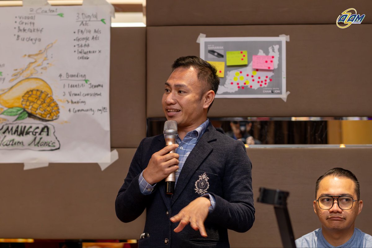 AZAMSarawak's tweet image. Day 3 is here.

Today participants stepped forward to present in front of their group members, followed by positive and creative questions from their teammates.

#AZAMSarawak #YouthInAction #MovementForProgress #ConfidentCommunicators
