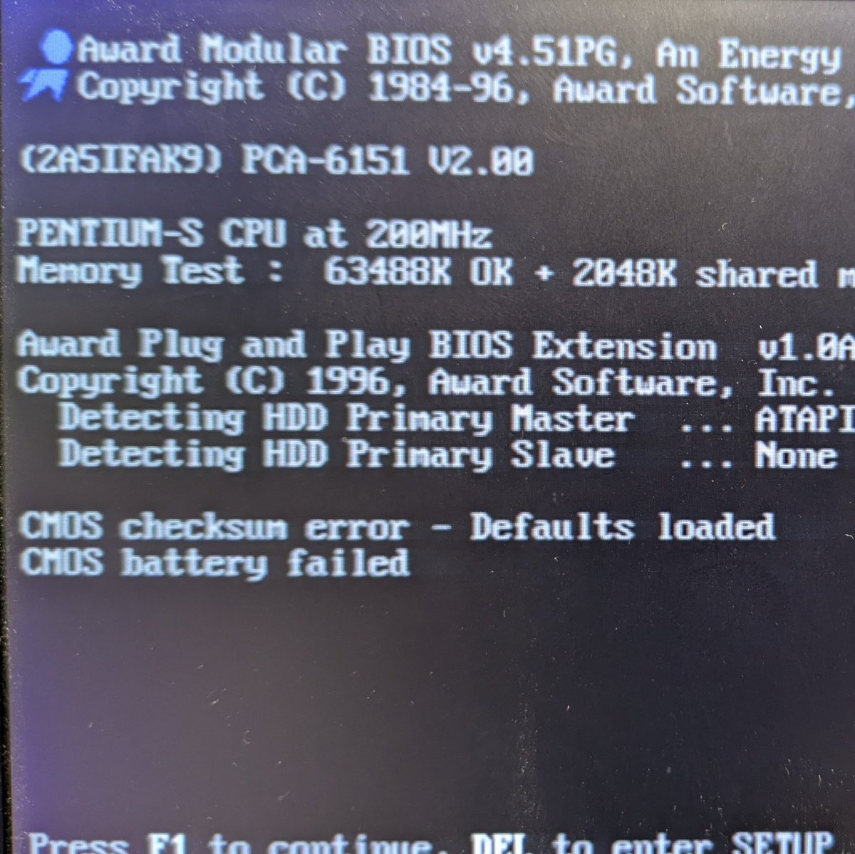 おおー…（遠い目 BIOS の設定などを保存するためにボタン電池がついて