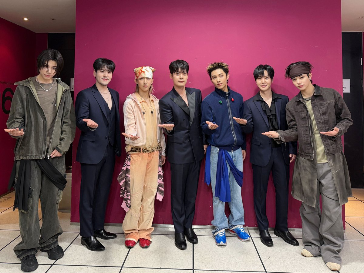 🗂260131 <쇼!음악중심>

＊with. LNGSHOT (<a href="/LNGSHOT4sho/">LNGSHOT</a>)

#LAPOEM #라포엠 #LNGSHOT 
#유채훈 #최성훈 #정민성
#YouChaehoon #ChoiSunghoon #JeongMinseong