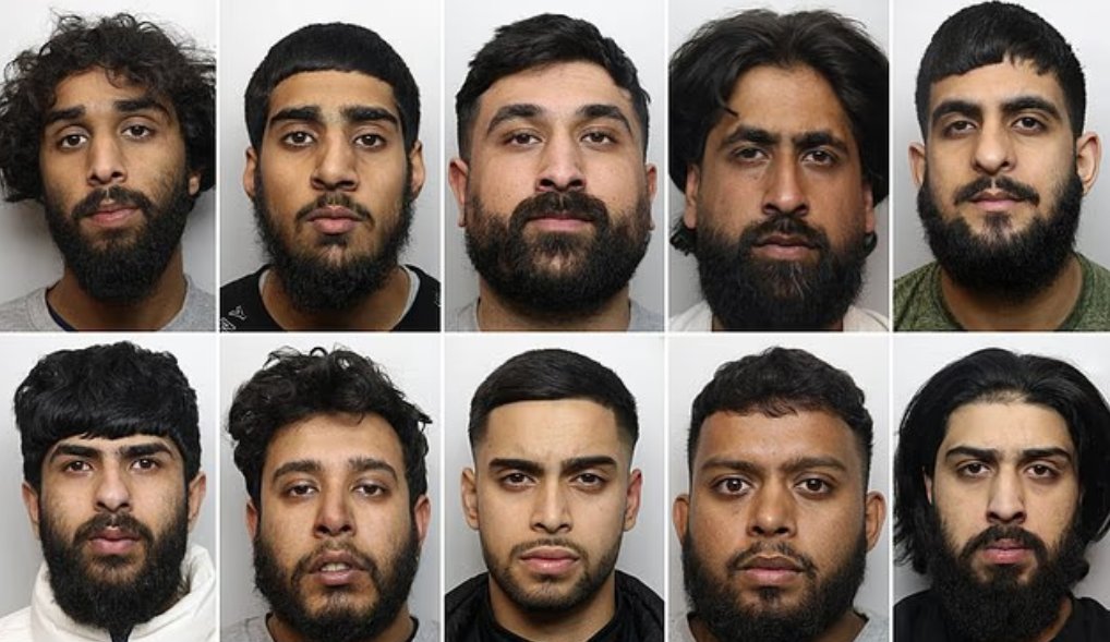 🚨HORIFFIC🚨

GANG OF SAVAGES PETROL-BOMBS FAMILY HOME – MUM SET ON FIRE IN FRONT OF 13YO DAUGHTER! 

Ten thugs smashed windows then poured petrol inside a Stoke-on-Trent house and set it ablaze in revenge after a street brawl.

31yo mum was set on fire in front of her daughter,