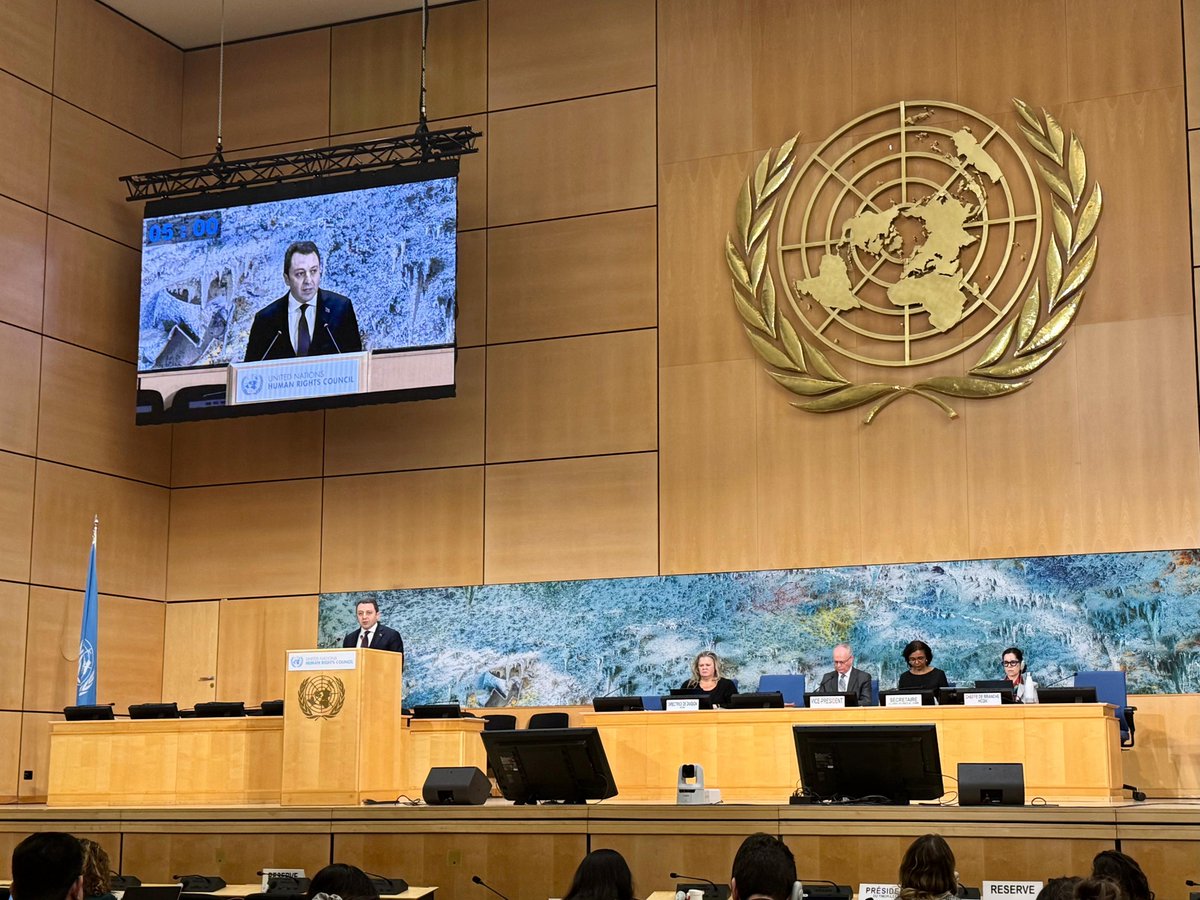 AzerbaijanMFA's tweet photo. Nazir müavini Elnur Məmmədovun Cenevrəyə səfərinə dair mətbuat məlumatı

⬇️⬇️⬇️

https://t.co/BVI8W7243D https://t.co/q36ZqBbd4i