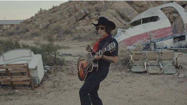 Bunbury - La Tormenta Perfecta - Videoclip oficial
youtu.be/IsxwC2q0tl4