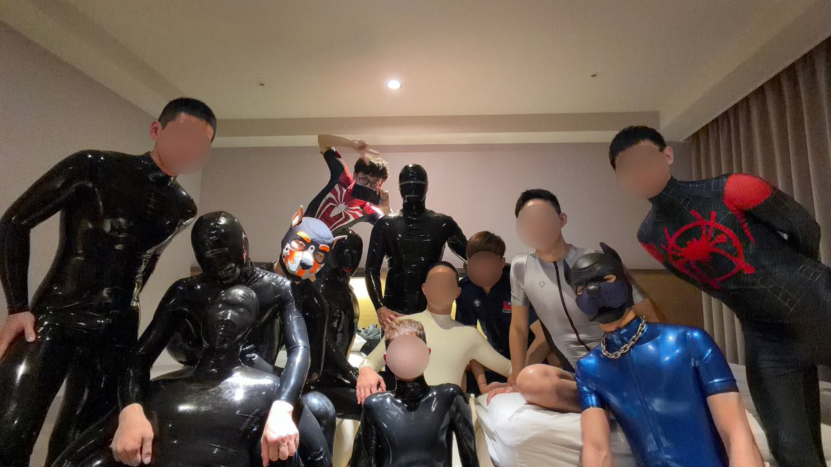 白色的阿極 3/28-4/4 上海 tweet media