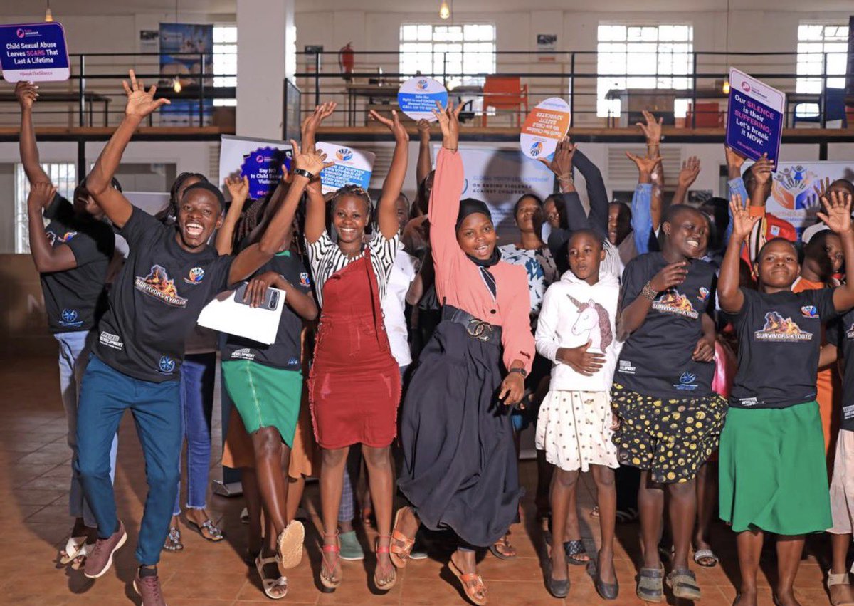 BebraveUganda's tweet photo. Healing from Childhood Trauma takes a long process:
It includes creating opportunities for survivors to come together , share their stories willingly and encourage each other NOT to give up but rather stand strong on the Journey on Healing and seeking Justice: #BeBrave Today ⭐️ https://t.co/x9jvdqaSIo