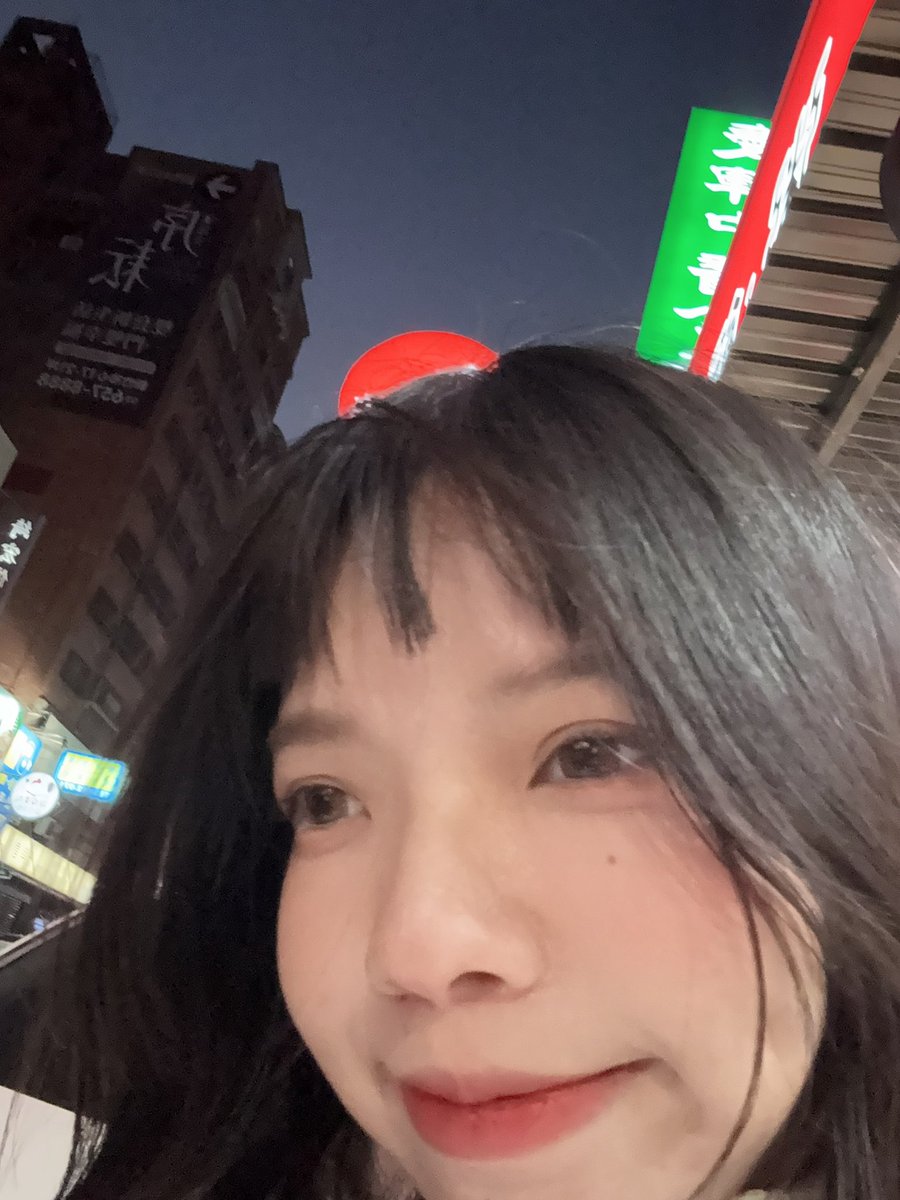 結果過年到一半就重感冒ㄌ

回家只要長輩稱讚我漂亮
我就開放問任何問題！！問都問：3 https://t.co/q2iMQGmnNx
