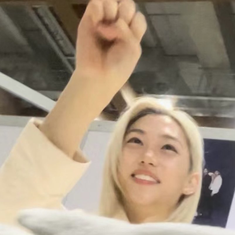 하이터치하는 뽁냥이🐱🐾