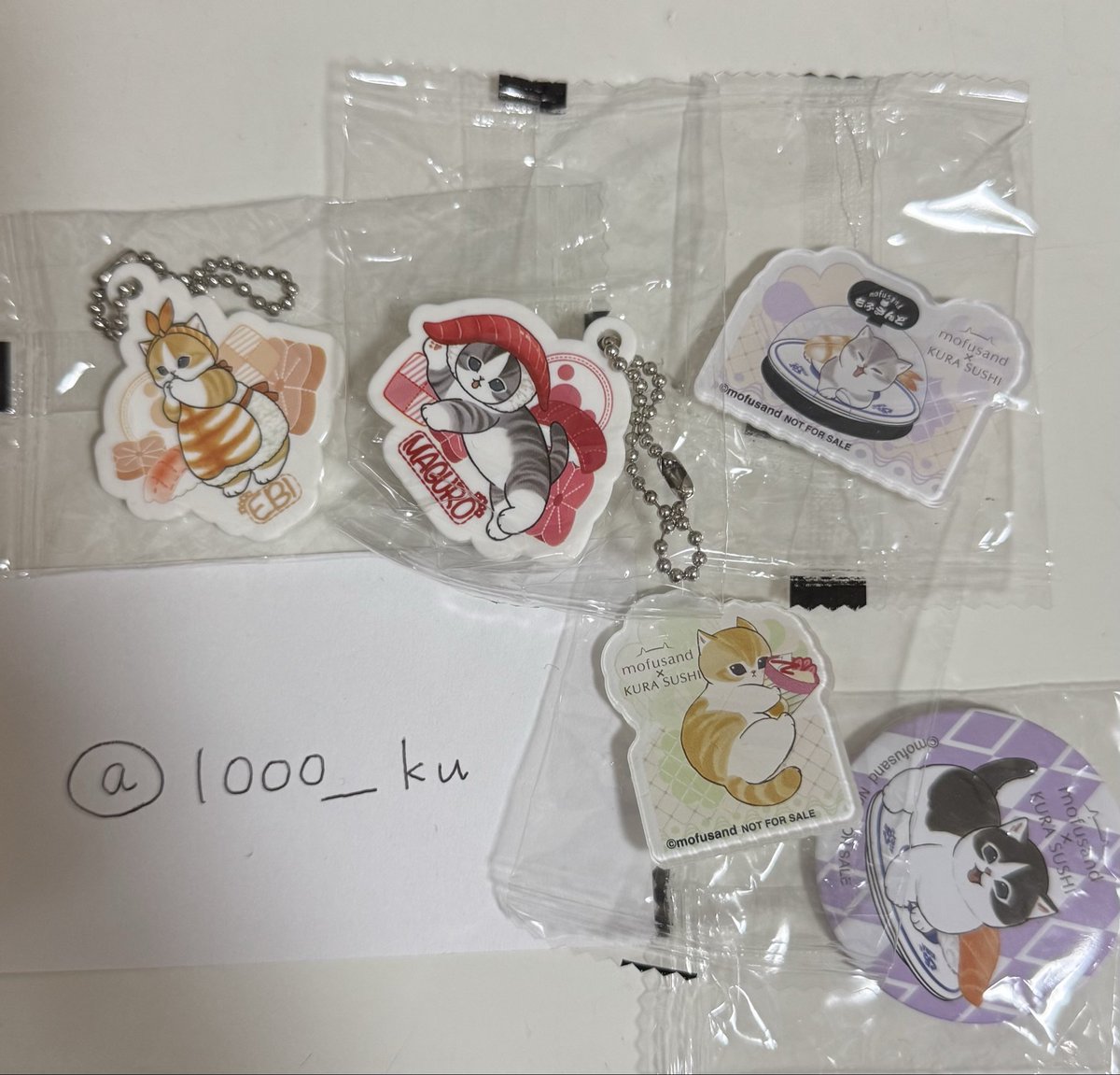 1000__ku's tweet photo. 【交換】 mofusand モフサンド ファミマ わっふれーる  くら寿司 びっくらポン

譲）1枚目 

求）２枚目 ＞まんまる焼きステッカー緩募
チャーム、アクリルステッカー 優先

2点〜だと有難いです(  . .)"
梅田手渡しor郵送

よろしくお願いいたします https://t.co/GUFQWU4JEy