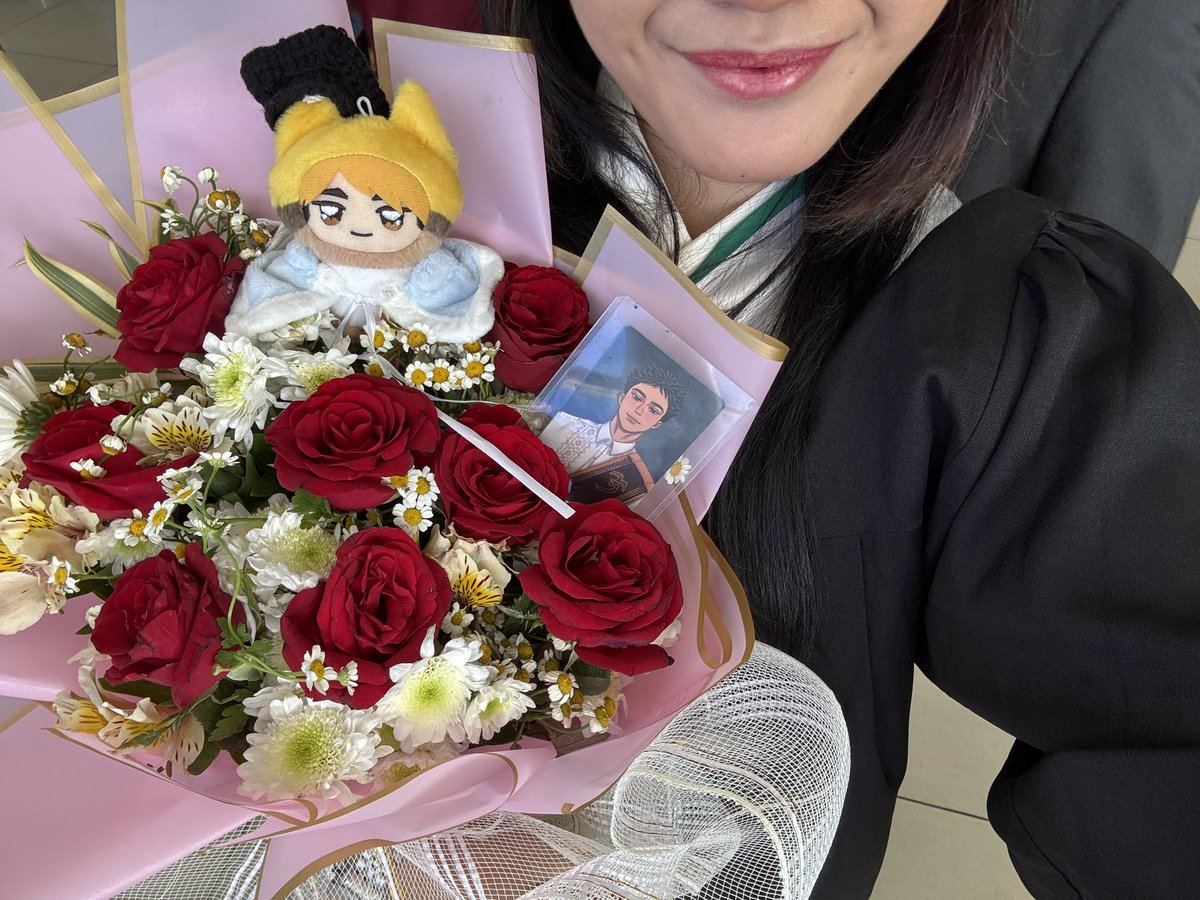 sev 𐔌˙. hiatus tweet media