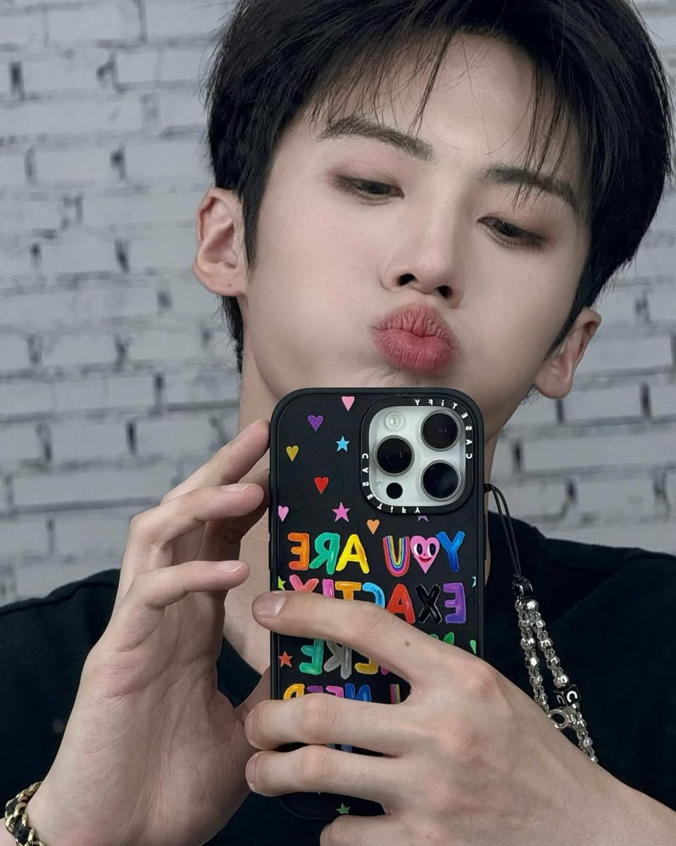 훕(و ˃̵ᴗ˂̵)و tweet media