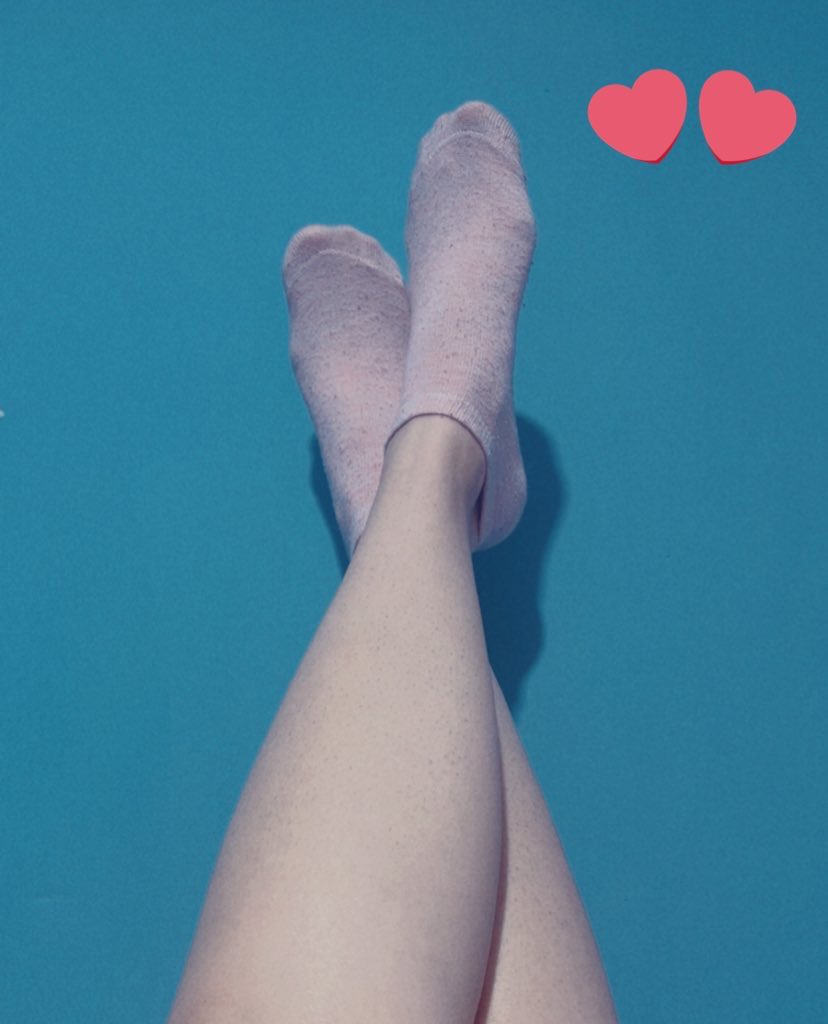pink_aura96's tweet photo. Pink Aura 🩷
#Feet #PrettyFeet #FootContent #DMOpen #SpoilMe #CustomContent #SweetSide #PrincessEnergy https://t.co/trjBaCAN9o
