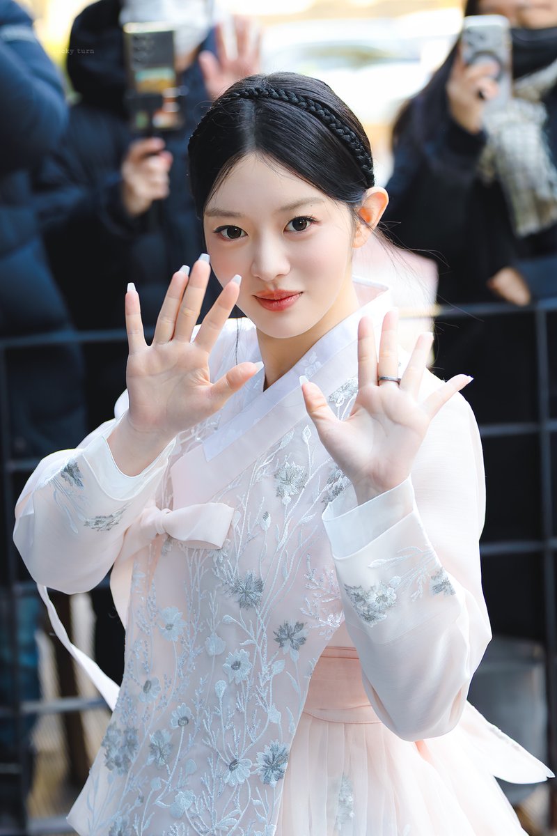 lucky turn tweet media