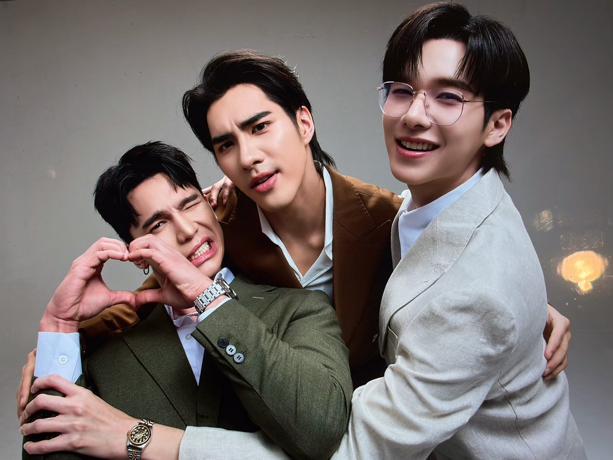 My fav bro 😝

YOUR THIRD FITTING
#Fittingที่สามของเธอ #ohmkrit