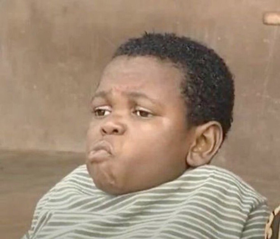 Don't anybody way no dey give u head  scatter your head

New week ,new blessing 🎭