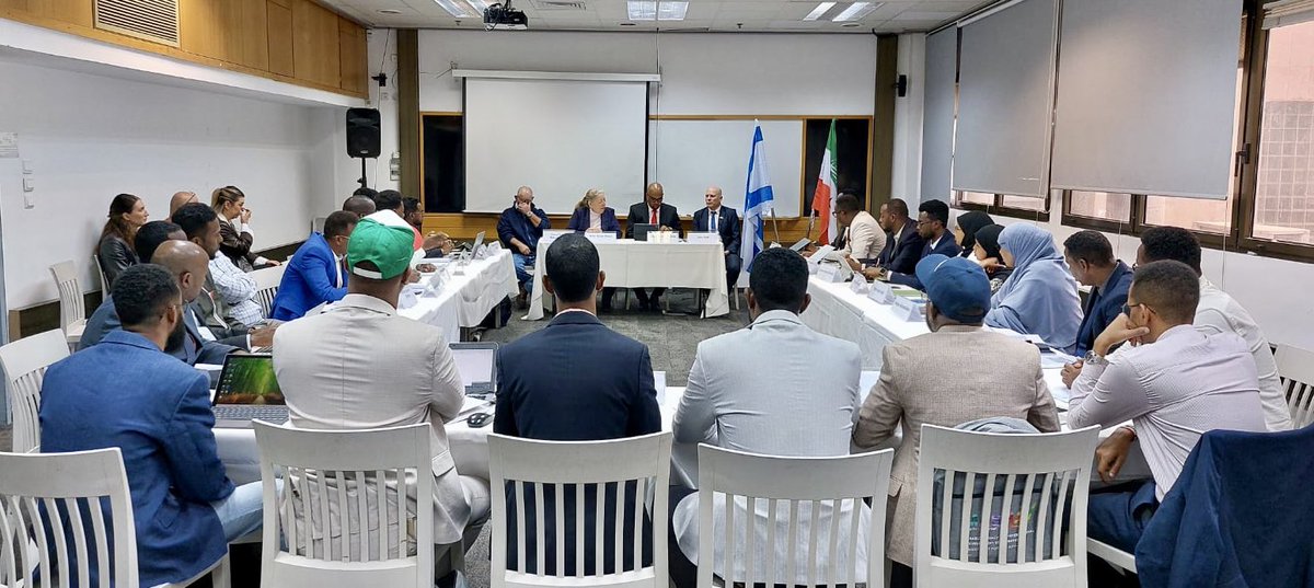 EynatShlein's tweet image. Honored to welcome this morning the participants of the 1st @MASHAVisrael tailor-made course for #Somaliland’s National Water Authority (SNWA) “National Water Resources Planning and Management”, building capabilities &amp;amp; bilateral cooperation #SDG6 💦🌿@IsraelMFA @MATCShefayim