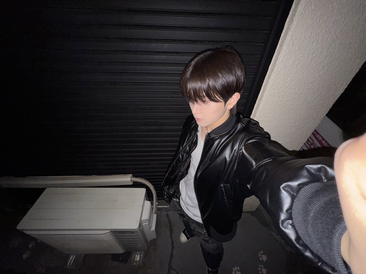 햄복🖤📲

#TNX 
#오성준 #SUNGJUN