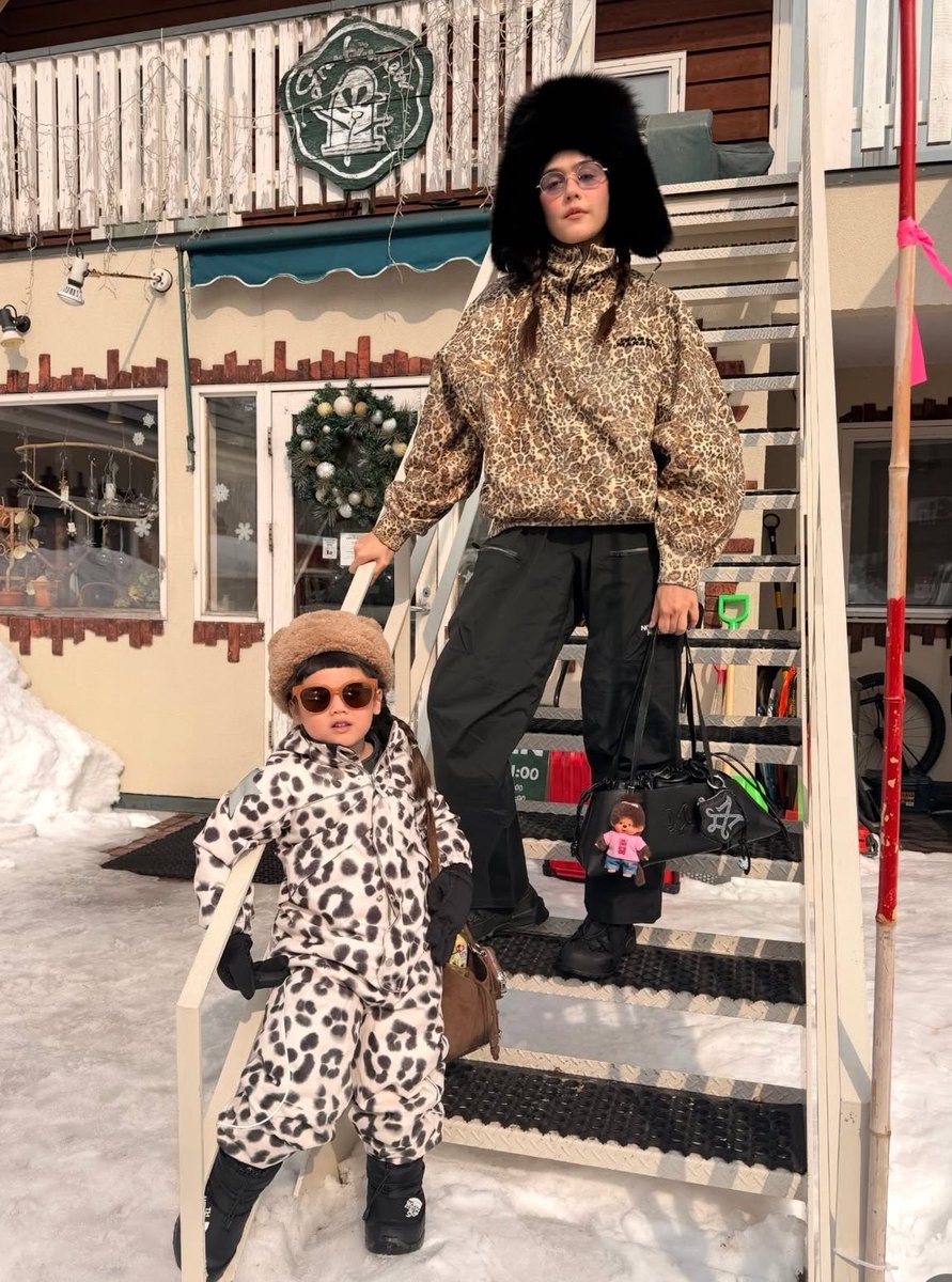 แฟชั่นนิสต้าตัวลูก                         แฟชั่นนิสต้าตัวแม่