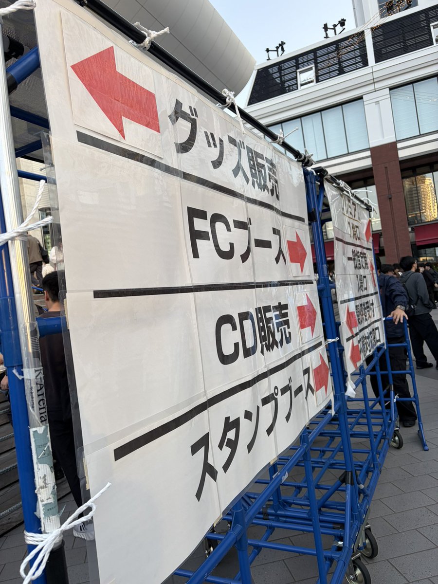 はるこ tweet media