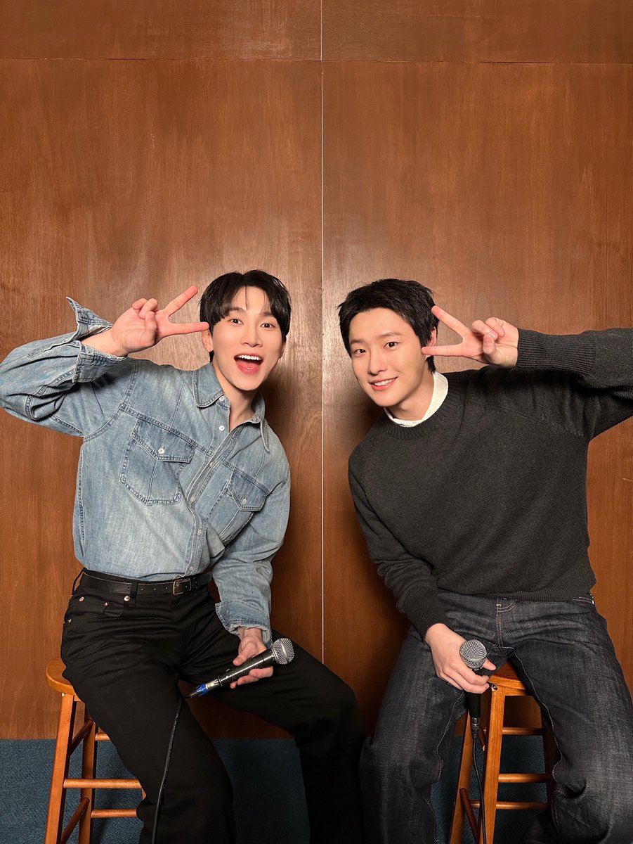 c_woodzofficial's tweet photo. [📷]

Behind the #CINEMA 🎬
with #서은광 #BTOB #비투비

#WOODZ #우즈 
#Archive_1 @BTOBCOMPANY https://t.co/OjZPiS1Tl4