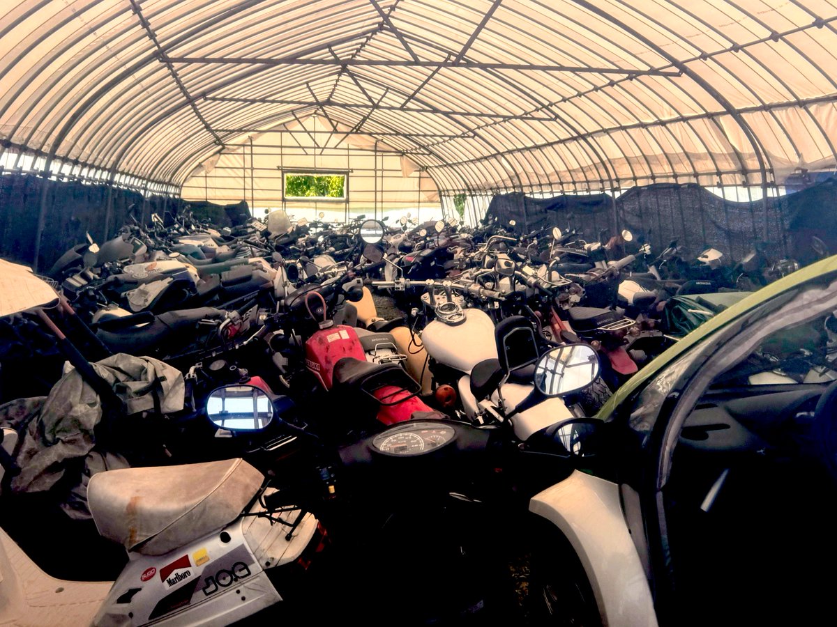 えー、皆様にお伝えしたいのはですね。ここは主に不動車のバイクや