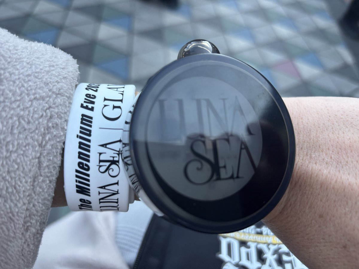 ★河村隆一さん　腕時計　LUNA SEA　本体のみ 未使用 LUNA SEAは当時ソロをやっていた河村隆一さんがヴィジュアル系ロック