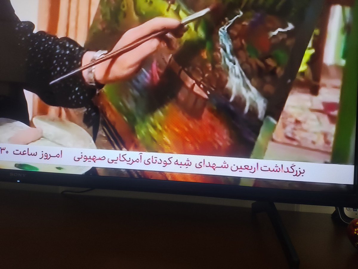 ExJourno's tweet photo. اول گفتن اقدام تروریستی
بعد گنده شون گفت کودتا
اینها هم که شعور ندارن از خودشون، کودتا رو قرقره کردن
حالا انگار از بالا دوباره اصلاحیه آمده که بگید شبه کودتا
خیلی ساله که تکلیف تون با خودتون مشخص نیست https://t.co/2S1SnSZSHm