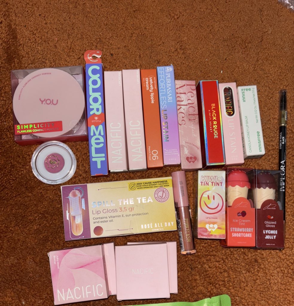 dm or wa in bio tweet media