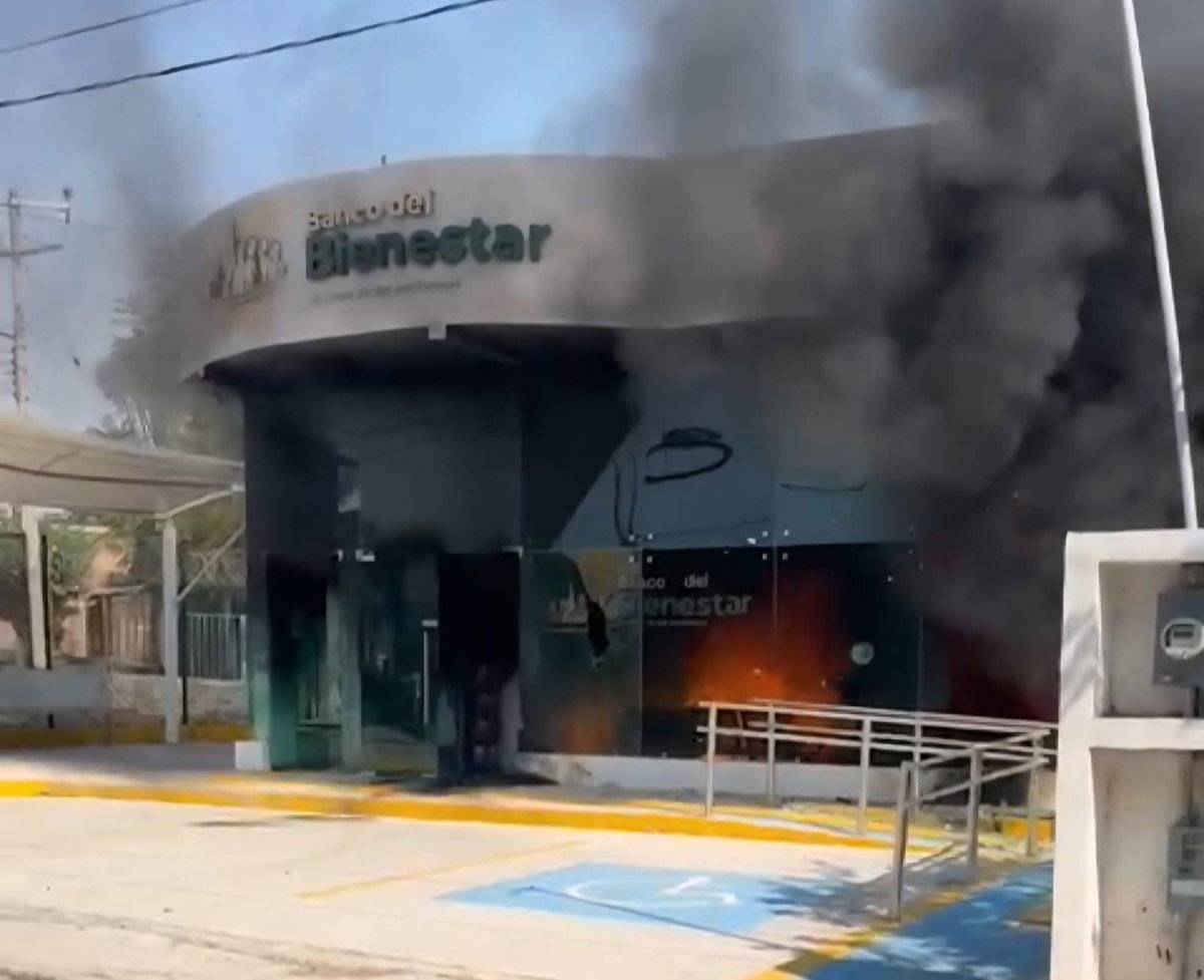 Hola <a href="/shakira/">Shakira</a>  ya están listos los fuegos artificiales para tu concierto en el zócalo, si vas a venir?