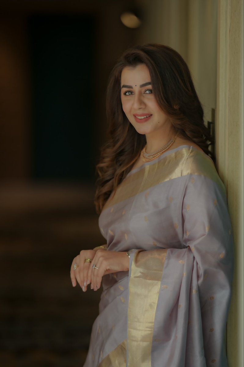 view7media tweet media