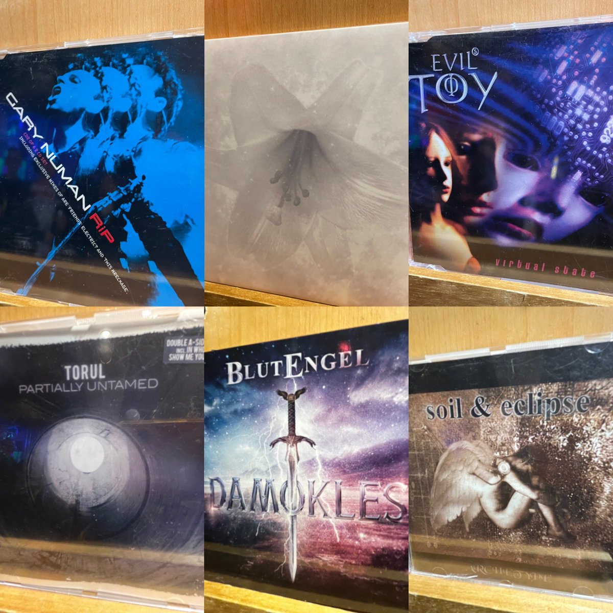 昨夜は
I AM ELECTRO 28

ドクターヘッドでは珍しい
フューチャーポップなイベント
熟練のDJ陣もヤバいオーラ♪
分厚いシンセポップそして
ダークかつハイパーなイカしたサウンドに飲み込まれる盛り上がったとても楽しい夜✨

DJの皆さん
ご来場の皆様
大変ありがとうございました。