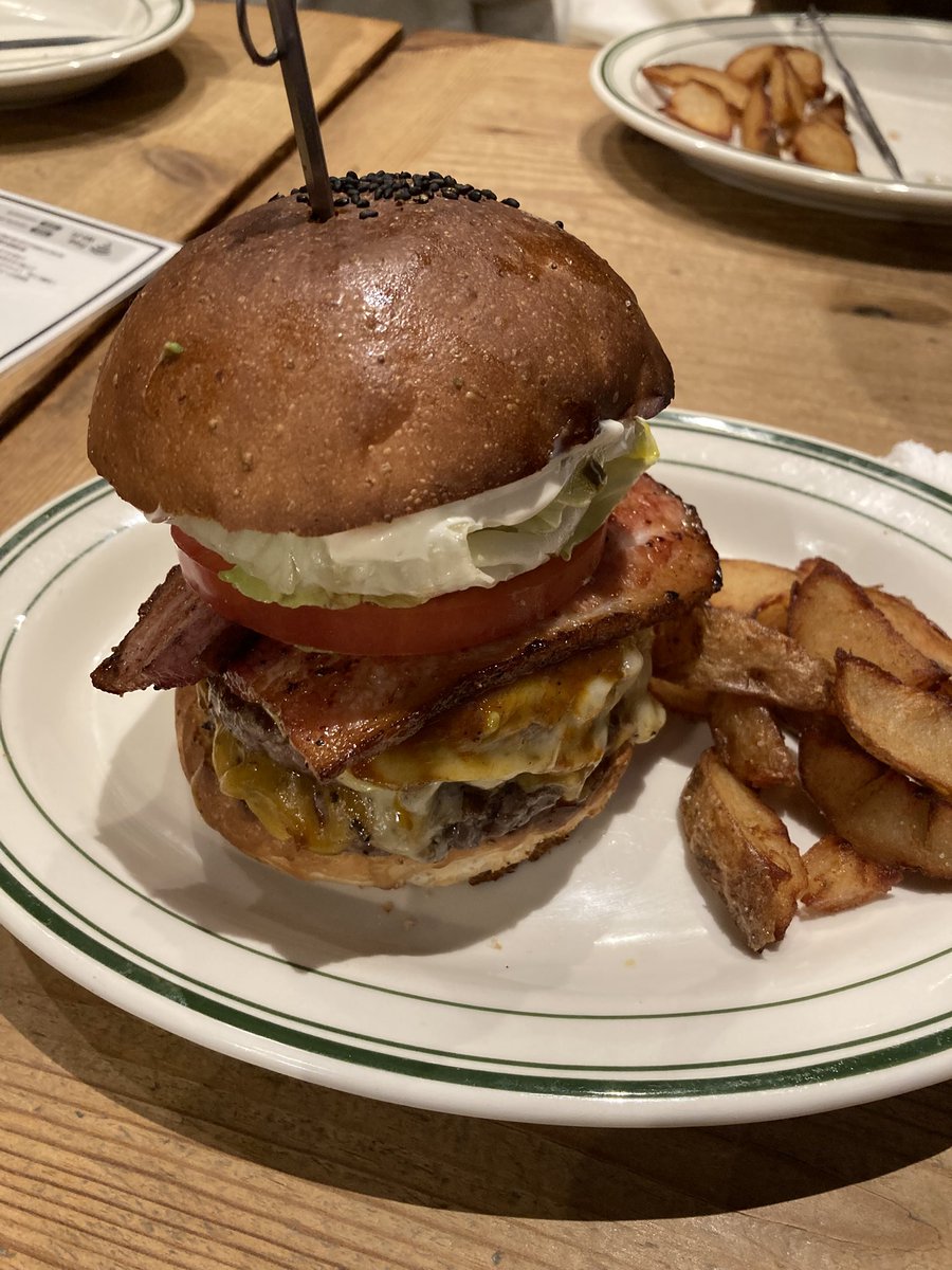 hiro_datsusute's tweet photo. ちょっと食べ過ぎなので今日から控える https://t.co/DmACVIUFmd