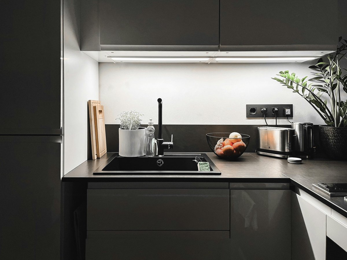 PrimoKitchen's tweet photo. Goodnight, kitchen.
Counters cleared, dishes done, and another week of meals shared.

Here’s to fresh starts tomorrow.
👉 https://t.co/pKkCVk0omN

#SundayNight #KitchenReset #HomeCooking #CozyKitchen #PrimoKitchenSupplies https://t.co/sNccLZqPQP