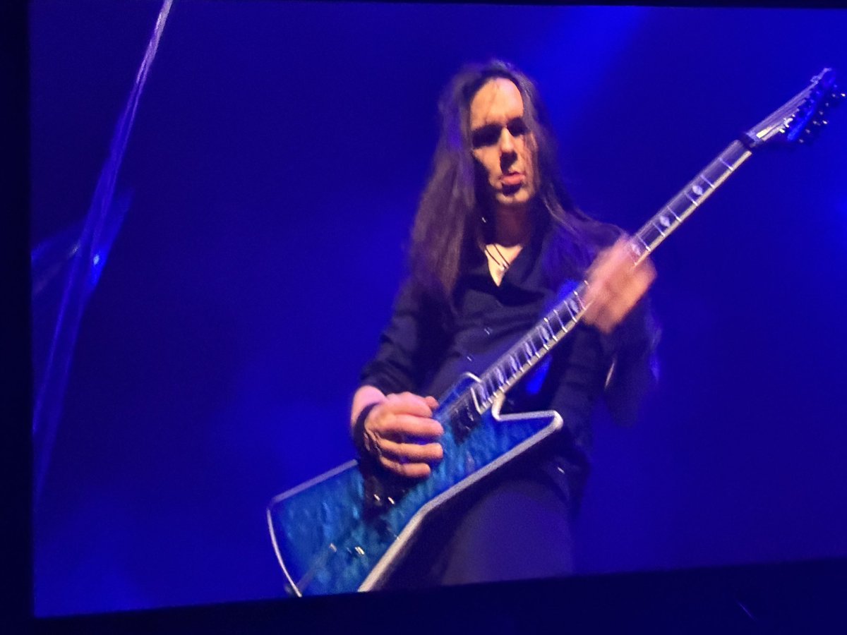 bigkevnanson's tweet photo. @Megadeth @DaveMustaine amazing show in Edmonton took my kid she loved it, 
but being disabled I can’t get to the pit anymore so I have no chance to catch pics or sticks or anything you should show Love to the old guys who can’t get to the pit 
thank you for all the great
Music https://t.co/Iu92MYbF5v