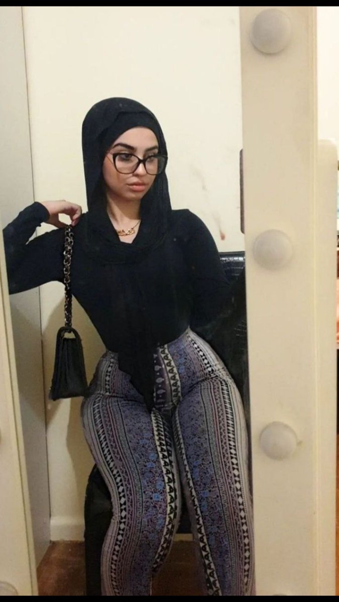 A r a b e tweet media