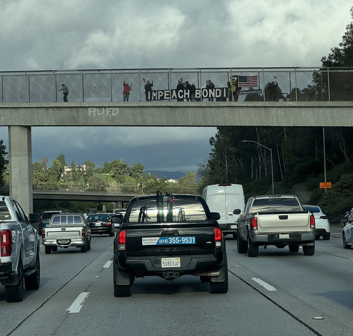 LoriMills4CA42's tweet image. Oh boy! 6 leftist and a furry! These people are mentally ill.