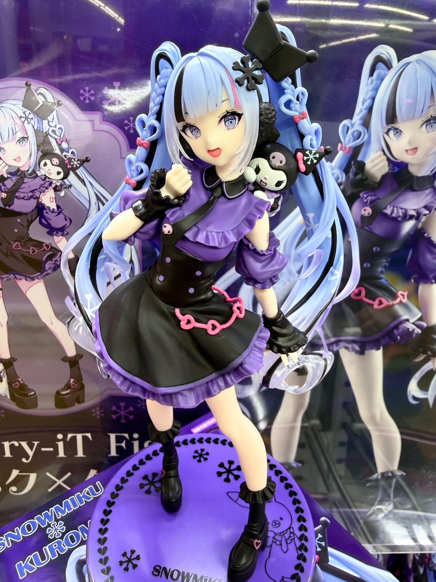 こんにちは！ 展開スタートいたしました！ #雪ミク×クロミ ちゃんです