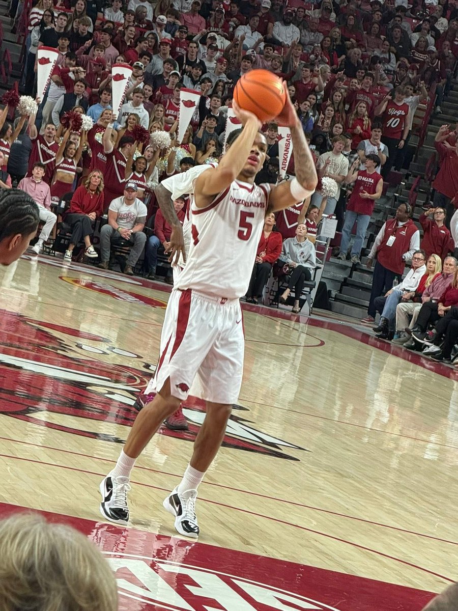 GracieD_2106's tweet image. I got to watch the razorback softball team play on Saturday. They inspire me to be a better individual and player. Along with softball, I enjoyed watching basketball and baseball!
#GoRazorbacks