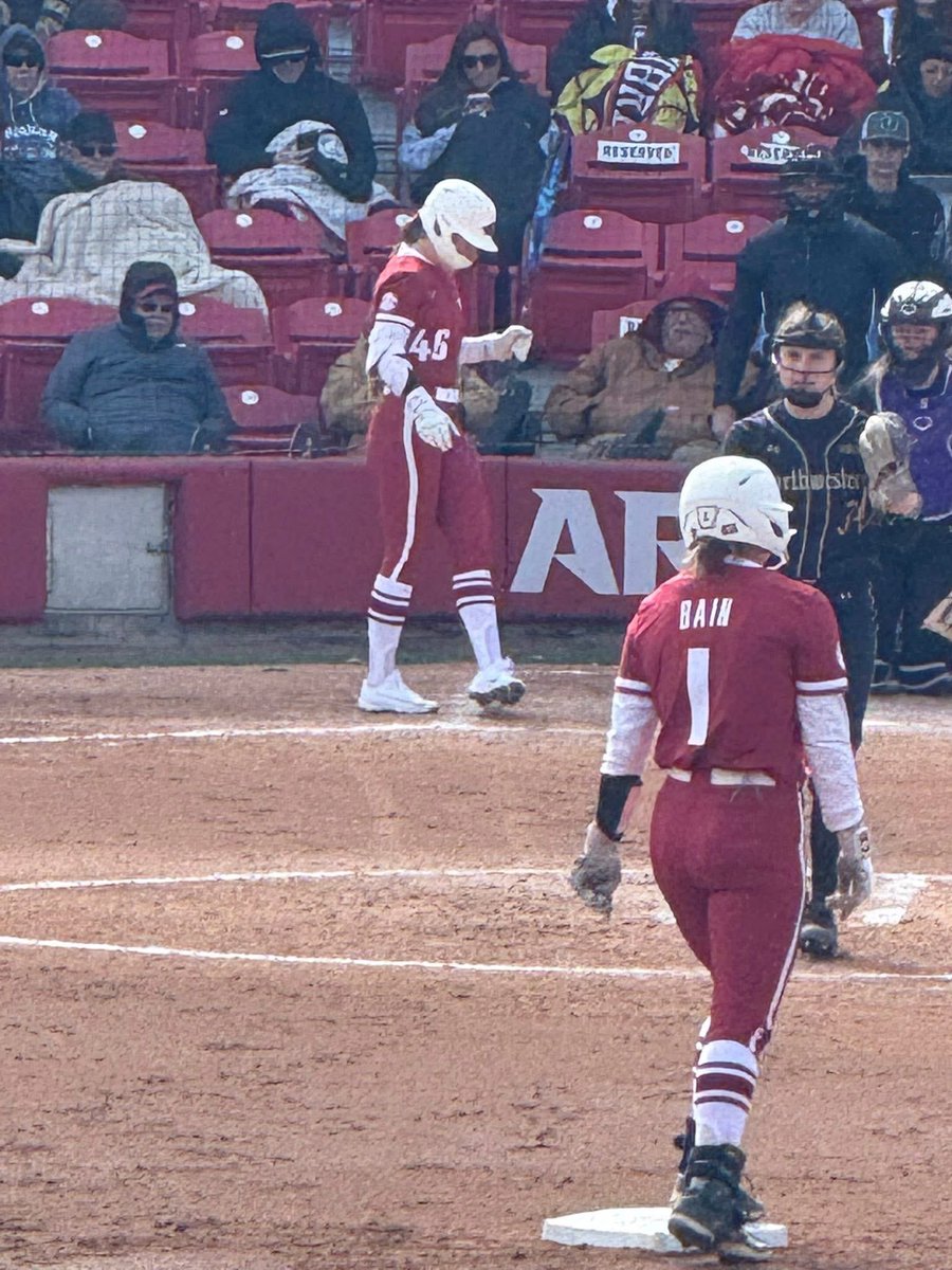 GracieD_2106's tweet image. I got to watch the razorback softball team play on Saturday. They inspire me to be a better individual and player. Along with softball, I enjoyed watching basketball and baseball!
#GoRazorbacks