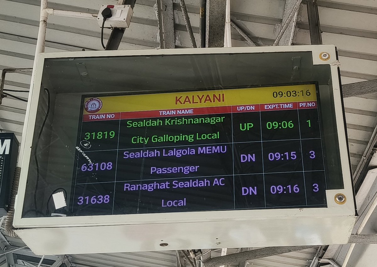 diptendu786's tweet photo. @drmsdah 

Wrong platform showing at display board..and Train No. 31638 AC EMU is delaying approx 15 min every day  from its scheduled arrival at Kalyani Jn Station for past 10 days.

What a shitty punctuality for this premium service. https://t.co/VJrfgvfJtt