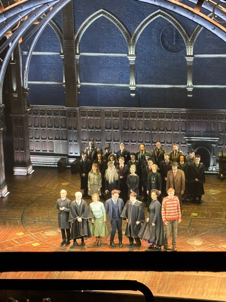 tsukuriii's tweet photo. NY観劇
①Maybe Happy Ending
韓国ルーツを生かしていて、演出も可愛くてセリフもおしゃれ。思った何倍も凄くてわんわん泣いちゃった。
②ハリーポッターと呪の子
トムフェルトンが私が今まで見てきたマルフォイ像と少し違って、でもそこがよかった。 https://t.co/MyAyaeJKFz