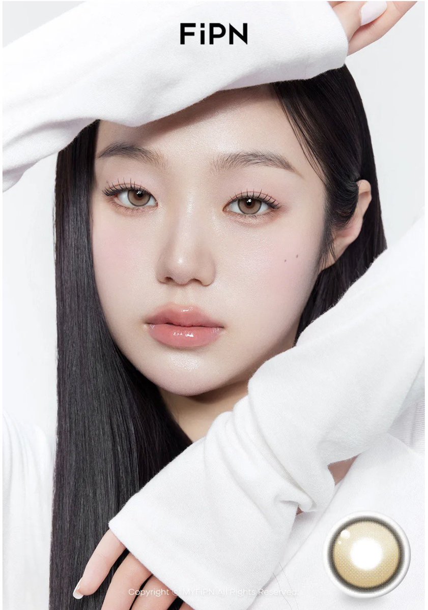 ในที่สุดรุ่นนี้ก็จัดโปร 🔥😭
เลนส์รุ่นฮิตอีกรุ่นจาก MYFiPN ใส่ออกมาแล้วสวยมากกกก ถ่ายรูปขึ้นสุดๆ

📍FIPEN BIV VENTI FIXING มี 2สี
Charcoal / Oatmeal 

Dai 14.2 mm G.Dai 13.8mm.
ตัวเลนส์เป็น Silicone Hydrogel ใส่สบาย

📍จัดโปรรายวัน หนึ่งกล่องมี5คู่ 450 บาท
มีค่าสายตาตั้งแต่ 00